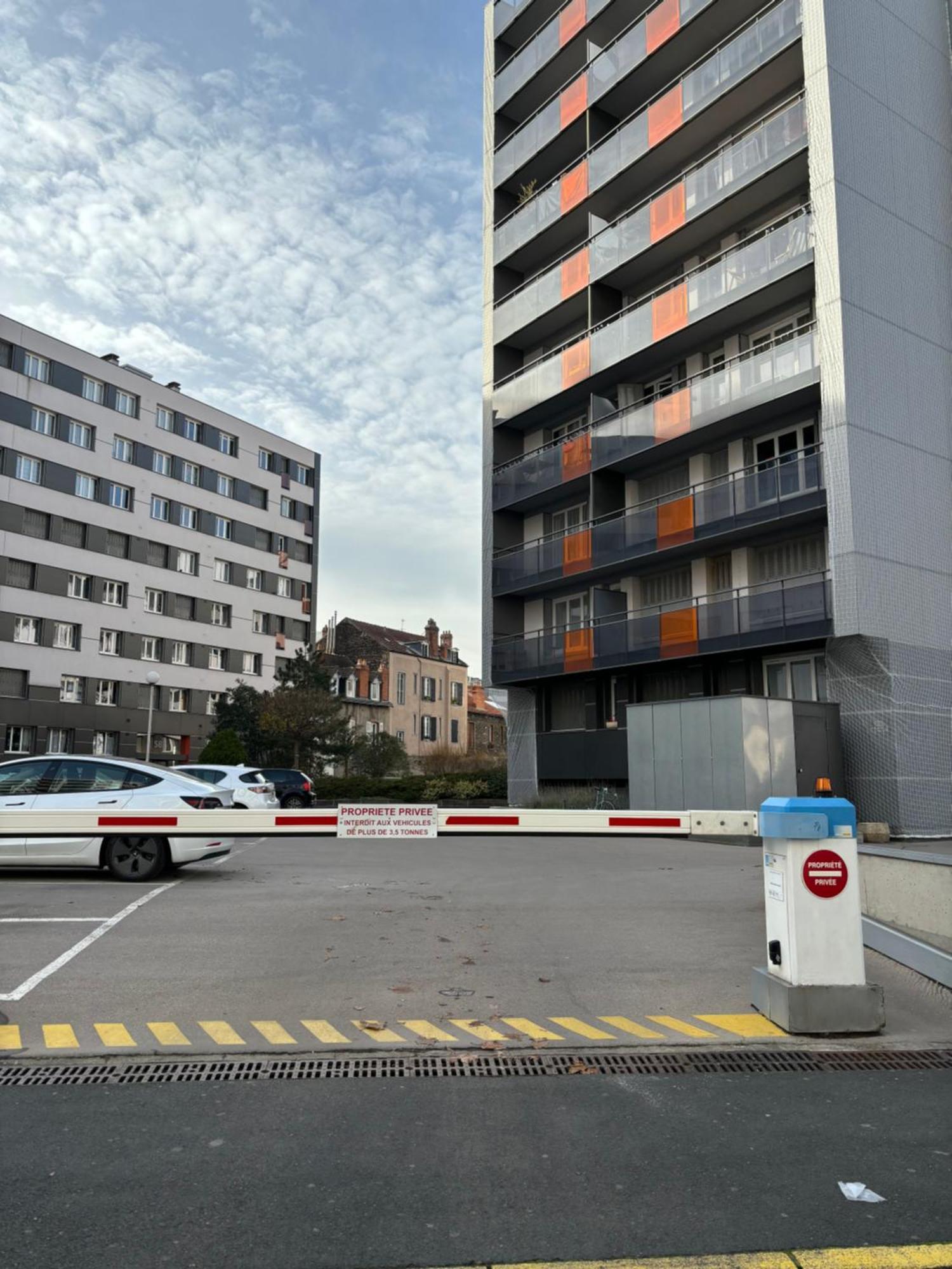 Orange & Art Apartment Clermont-Ferrand Ngoại thất bức ảnh